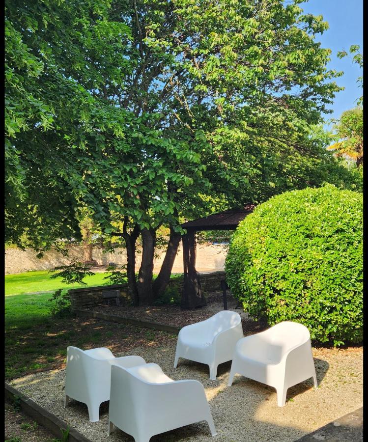 Maison Laurenza 2 Chambres D'Hotes Saint-Jean-de-Liversay ภายนอก รูปภาพ